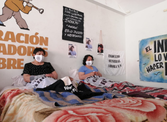 Familiares de presos políticos del estallido cumplen 7 días en huelga de hambre para exigir aprobación de la Ley de Indulto General
