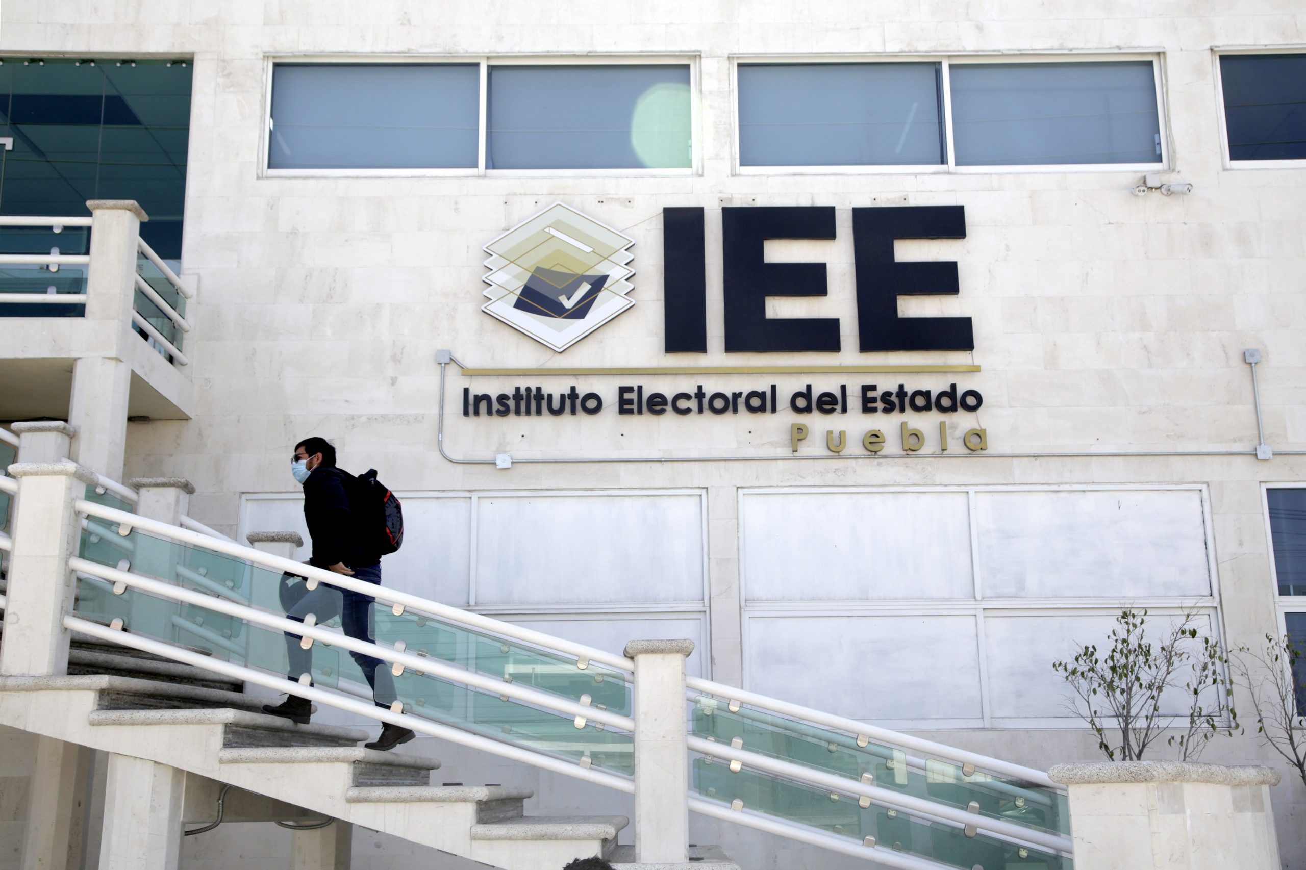 Aprueba IEE asignación de financiamiento a partidos políticos de Puebla