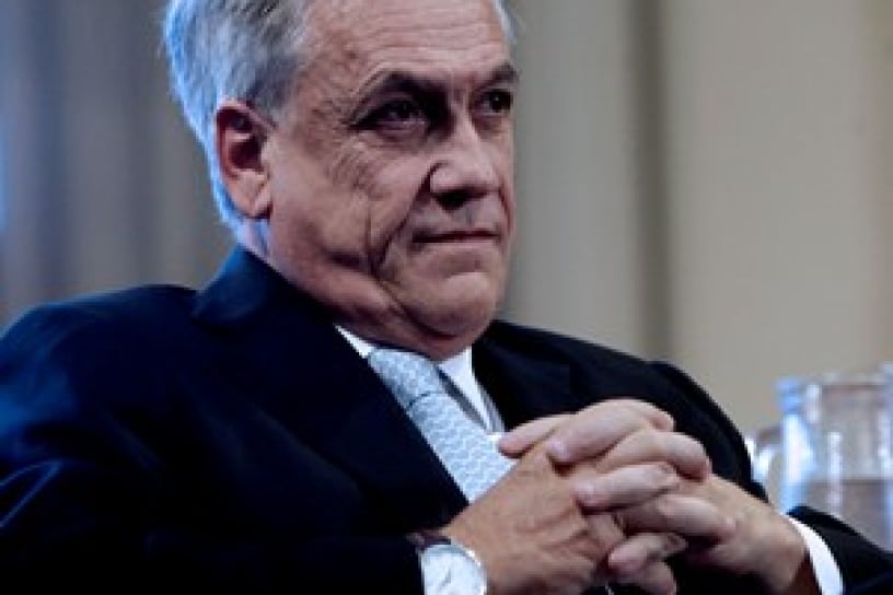 Comisión Revisora rechaza acusación constitucional contra Piñera tras abstención de Pepe Auth