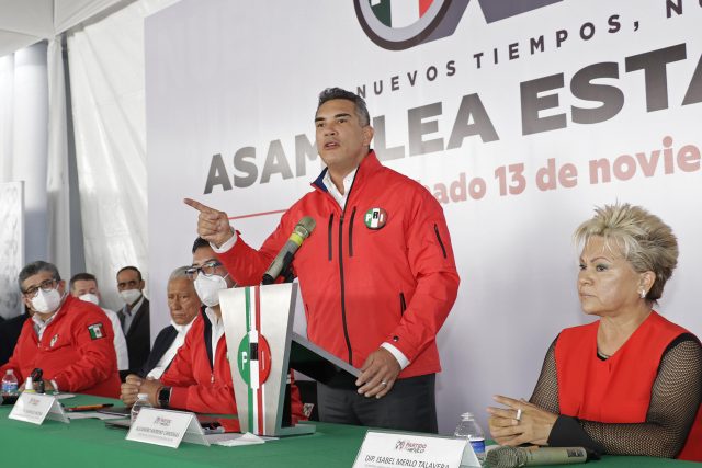 Cobija el PRI poblano a Alejandro Moreno como presidenciable para 2024