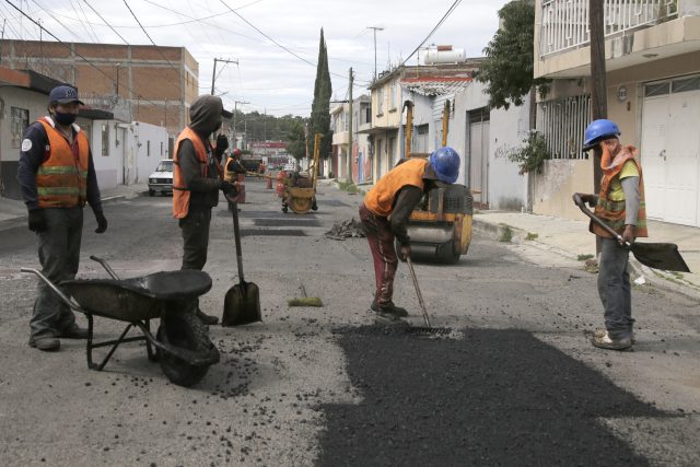 Invertirán 238 millones de pesos en bacheo y pavimentación en Puebla