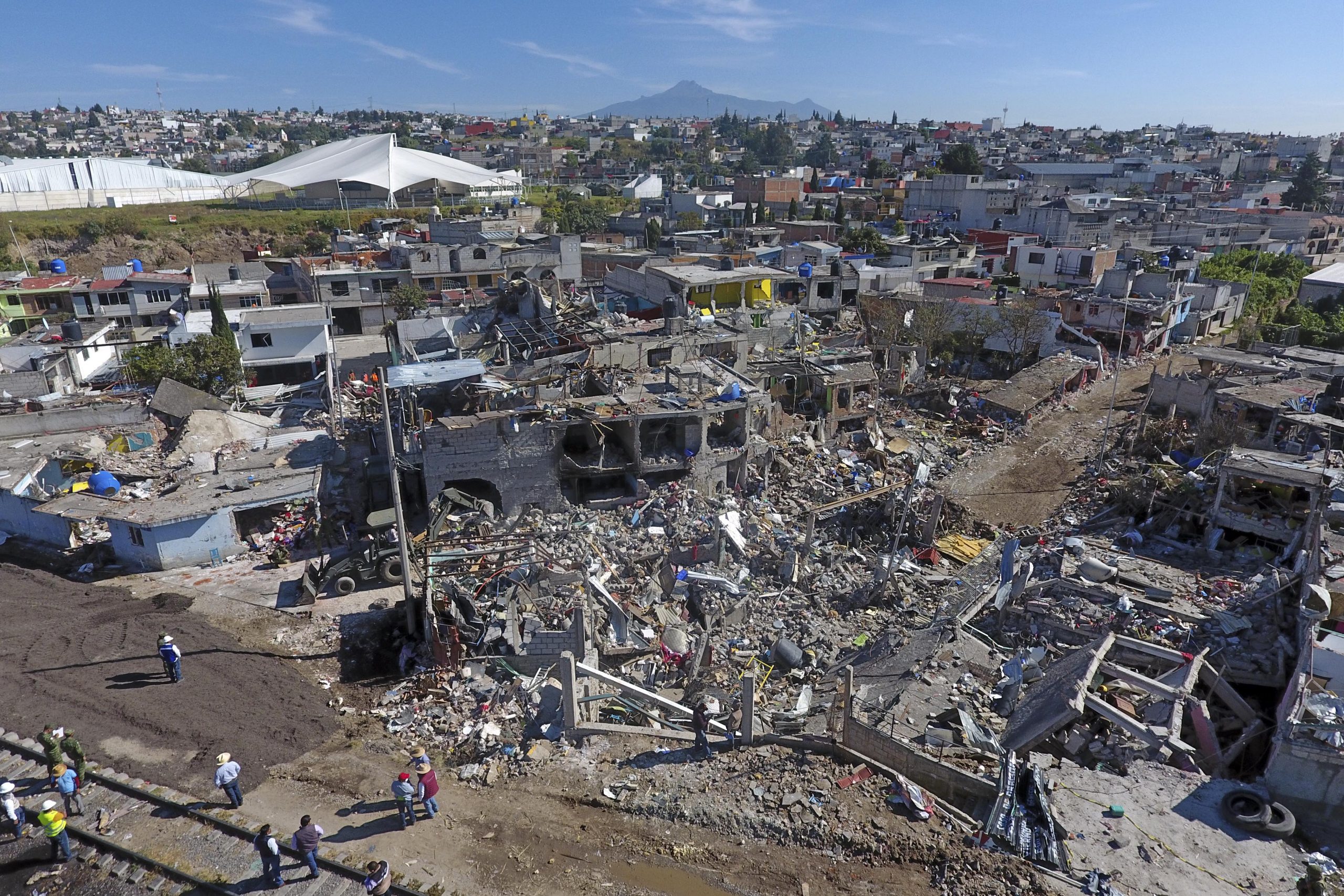 Hay 228 casas en zonas de riesgo en Xochimehuacan