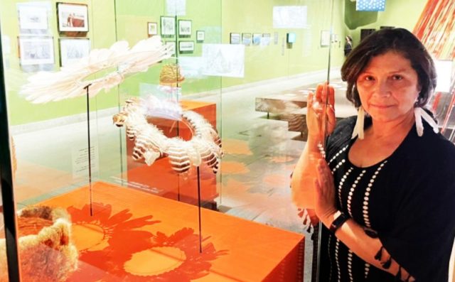 Pueblo Selk´nam reclama contra industria salmonera por abusar de patrimonio ancestral