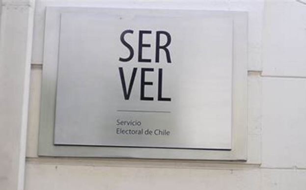 Servel abrió proceso sancionatorio a firmas que divulgaron encuestas desde los 15 días antes de las elecciones