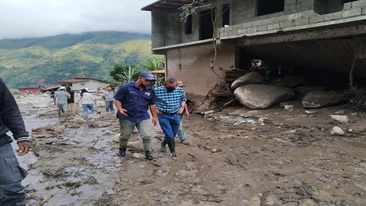 Localidades merideñas son atendidas ante emergencia por lluvias