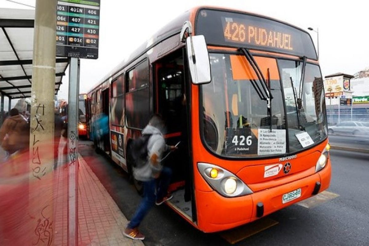 Cámara aprobó proyecto que propone tarifa única mensual y rebajada en el transporte público