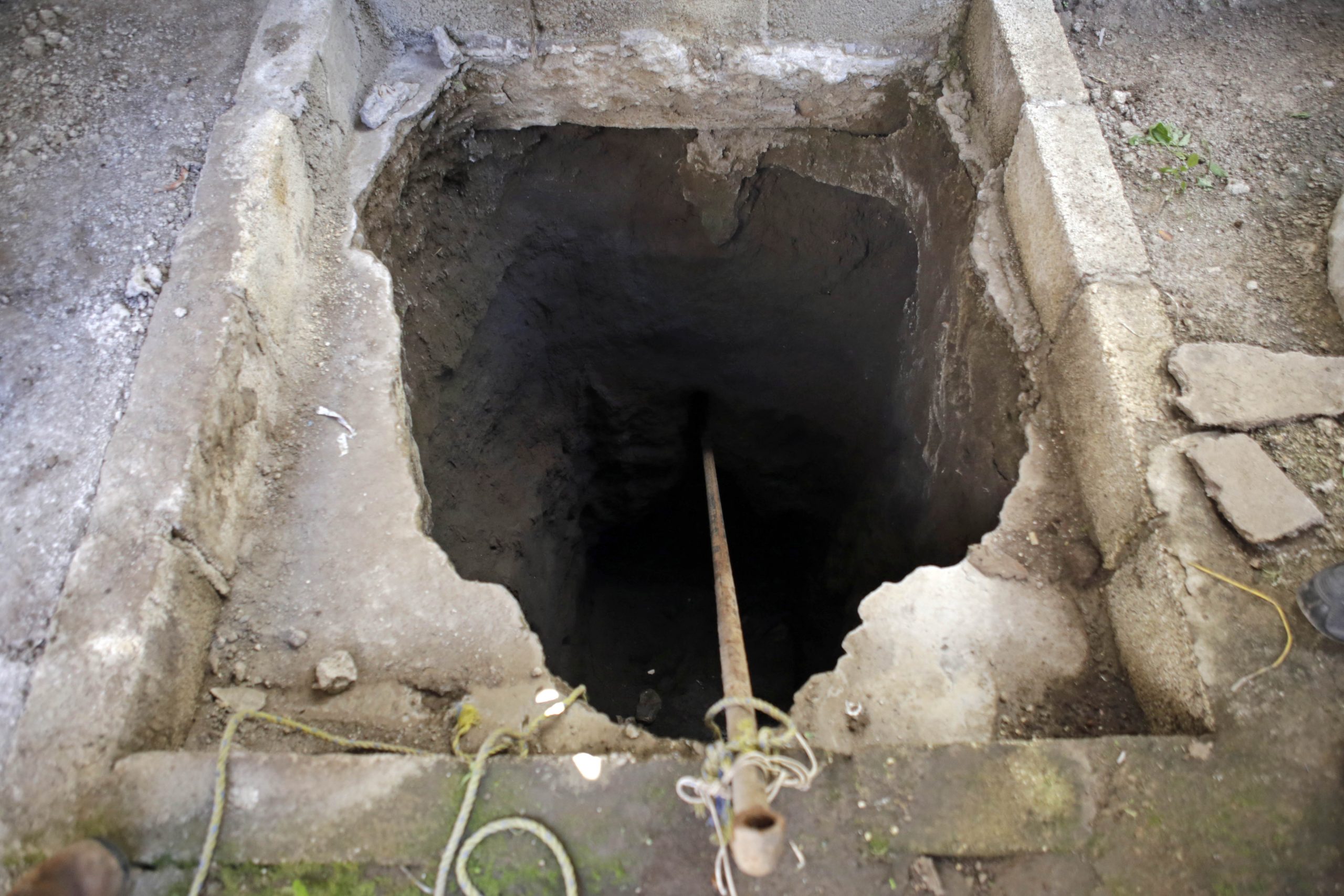 Gobierno halla túnel directo a toma clandestina en Xochimehuacán