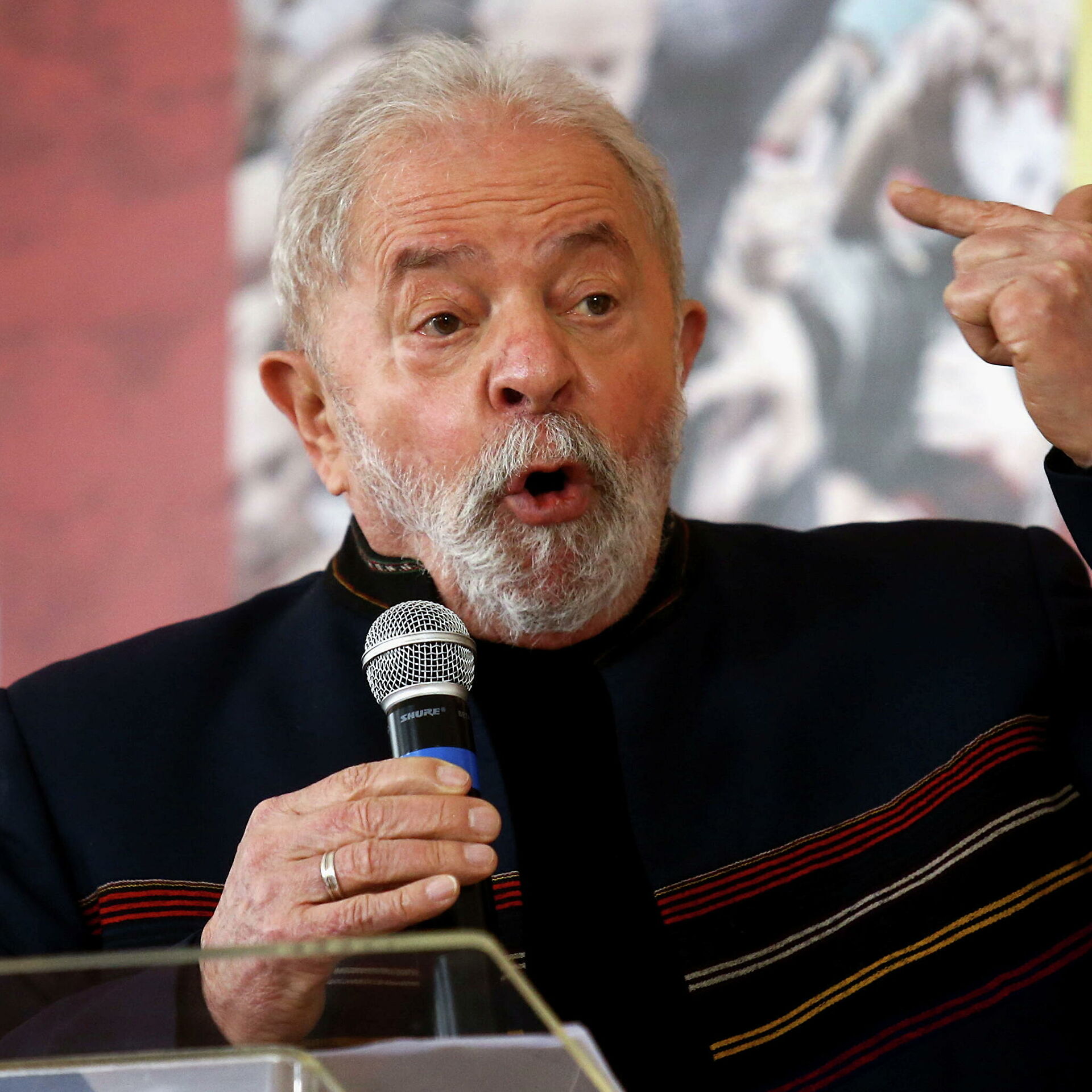 Lula ganaría presidencia de Brasil en primera vuelta con 56% de los votos