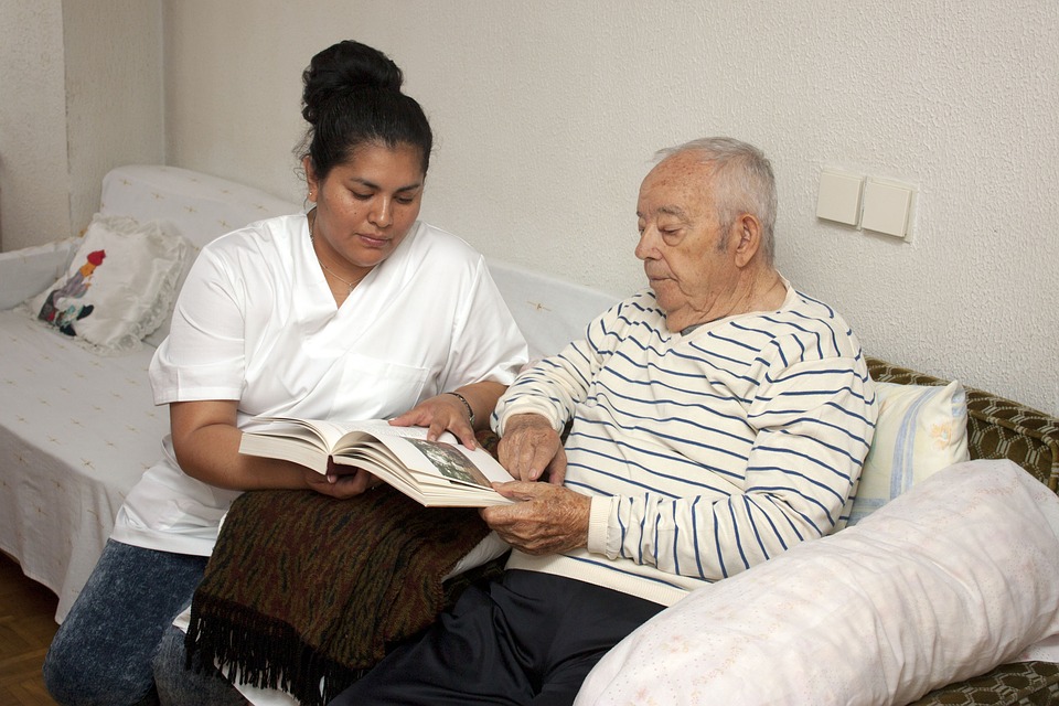 En la BUAP se desarrolla un modelo de cuidado de adultos mayores en el hogar