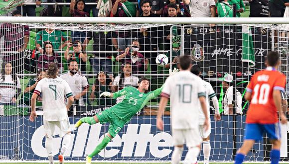 En duelo amistoso, México y Chile empatan a dos goles.