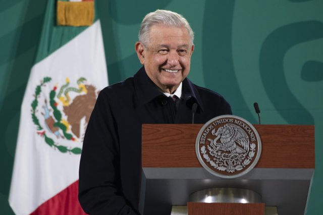 Asegura AMLO que variante Ómicron no ha acelerado contagios en México
