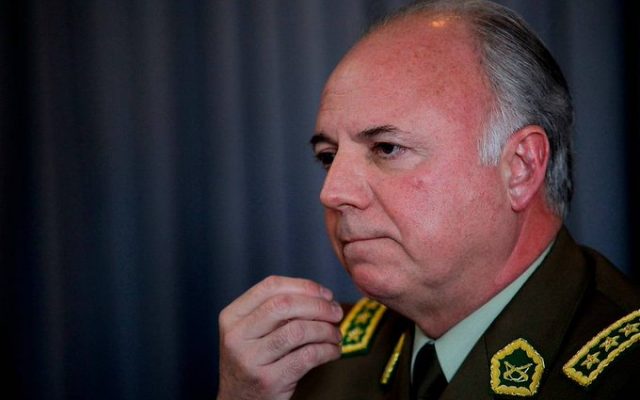 Arraigo y arresto domiciliario para exgeneral director de Carabineros Eduardo Gordon por malversación y falsificación de instrumentos públicos