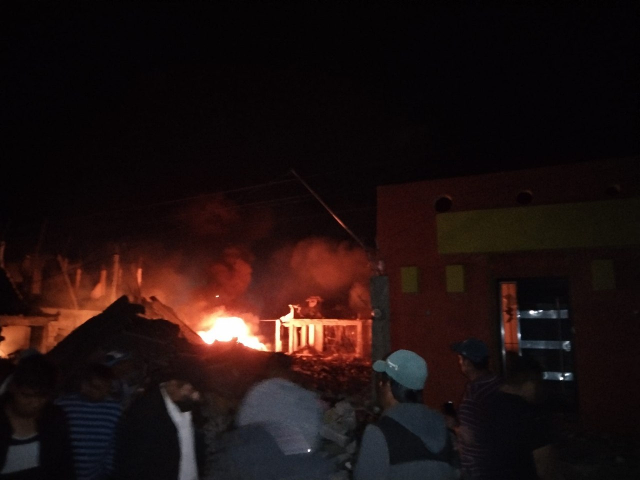 Se registra otra explosión por polvorín, ahora en Santiago Tenango