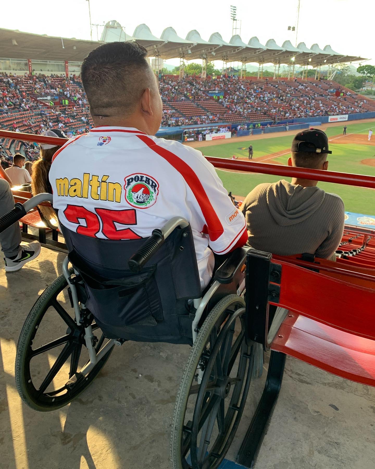 Estadios del béisbol venezolano evolucionan en la atención solidaria a personas con discapacidades