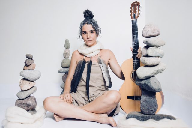 Natalia Contesse estrena homenaje a las «Aguas del Mapocho»