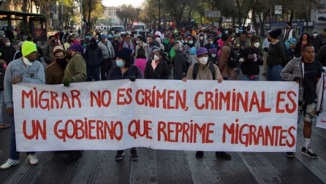 Migrantes se manifiestan en el centro de CDMX