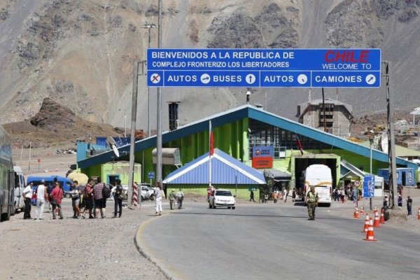 Perú fronteras variante