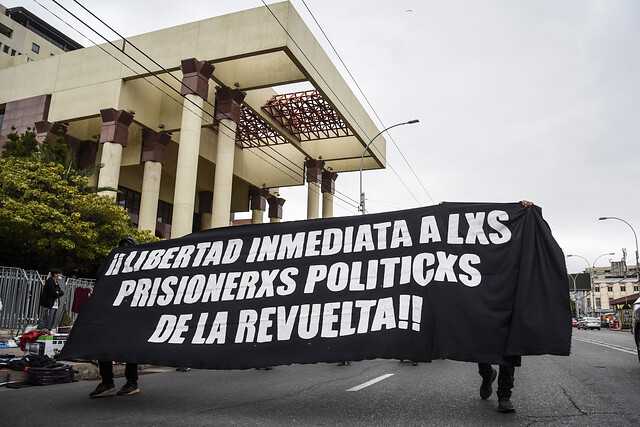 Consideraciones acerca de la criminalización del «estallido social» y el proyecto de indulto general a los «presos de la revuelta»