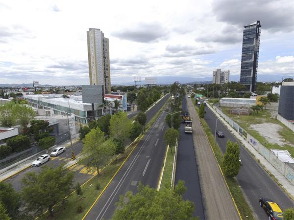 Gobierno de Puebla destina a la Recta a Cholula más de 47 mdp en obras