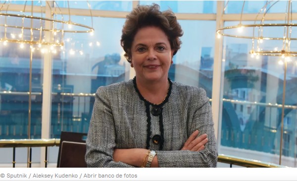 Dilma Rousseff: «Bolsonaro en la política externa solo tuvo la bandera norteamericana»