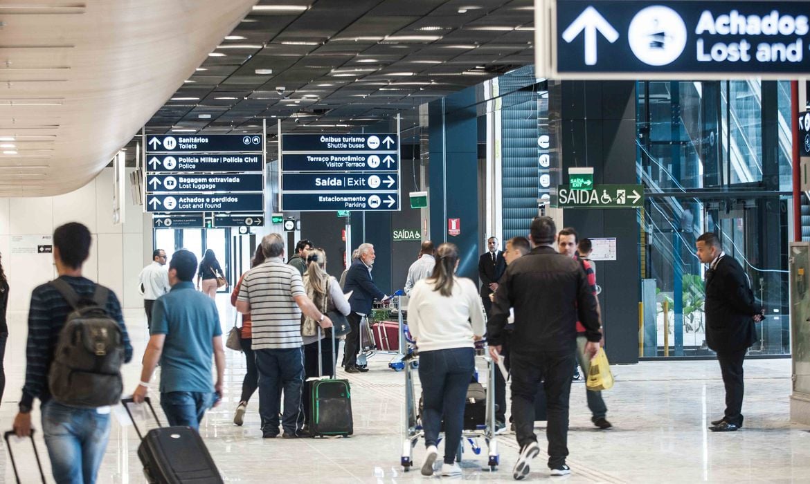 Brasil confirma dos casos más de la variante ómicron en el país y suma cinco en total