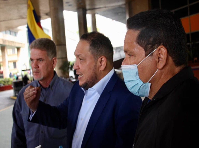 Líder opositor solicita nuevos comicios en municipio anzoatiguense