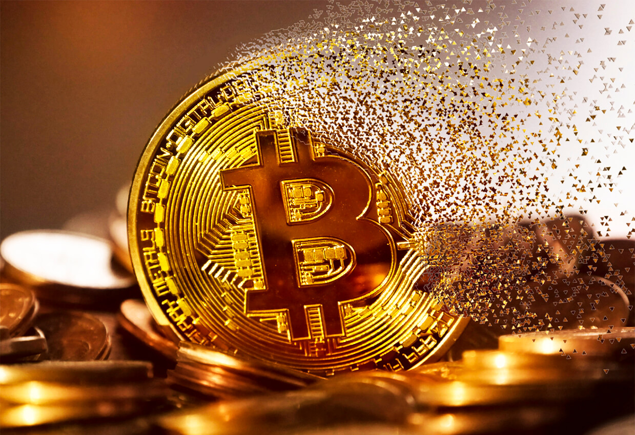 Precio del bitcóin cae por debajo de 34.000 dólares a niveles no vistos desde enero