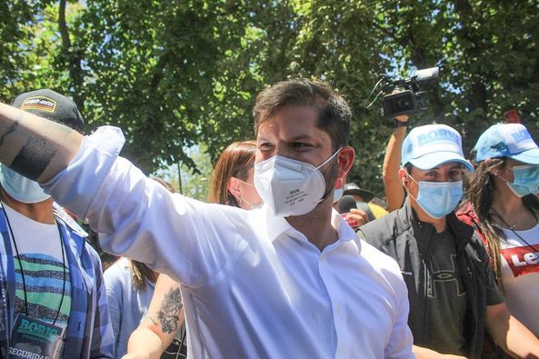 Gabriel Boric: «La campaña que hemos hecho nos ha llenado de una esperanza tremenda que este domingo le vamos a ganar al miedo y las mentiras»