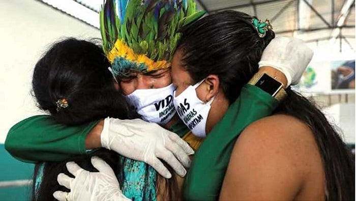 Denuncian en Brasil que solo el 44% de los indígenas tiene el esquema completo de vacunación anticovid