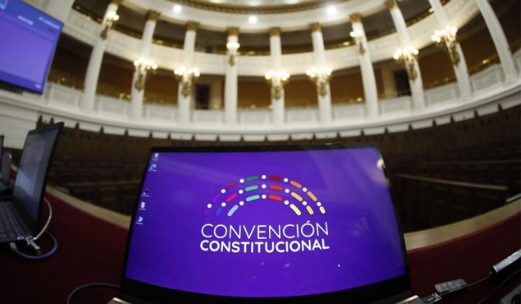 Gabriel Boric se reunirá este martes con mesa directiva de la Convención Constitucional