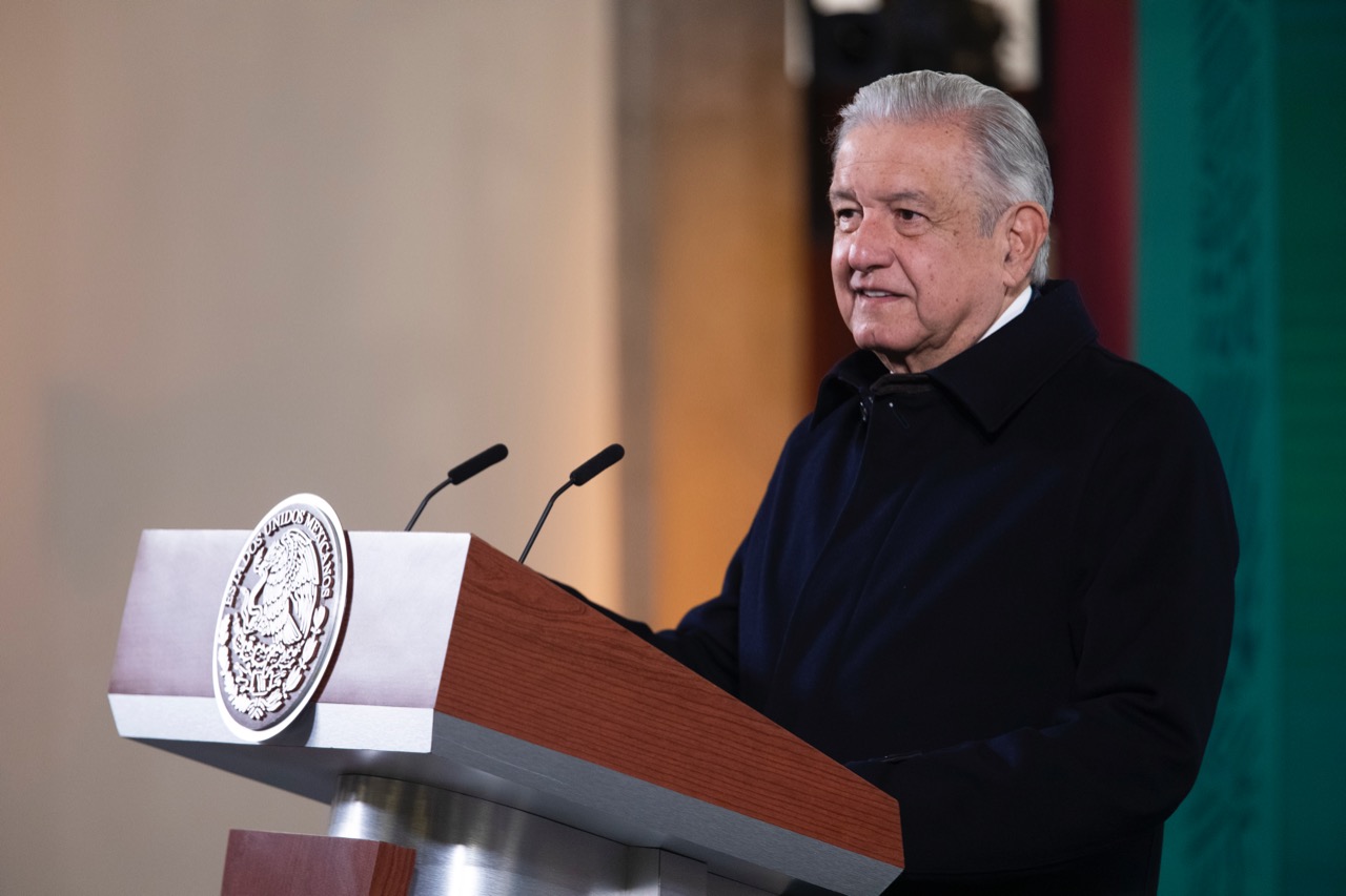 AMLO no modificaría la edad de jubilación en Pemex