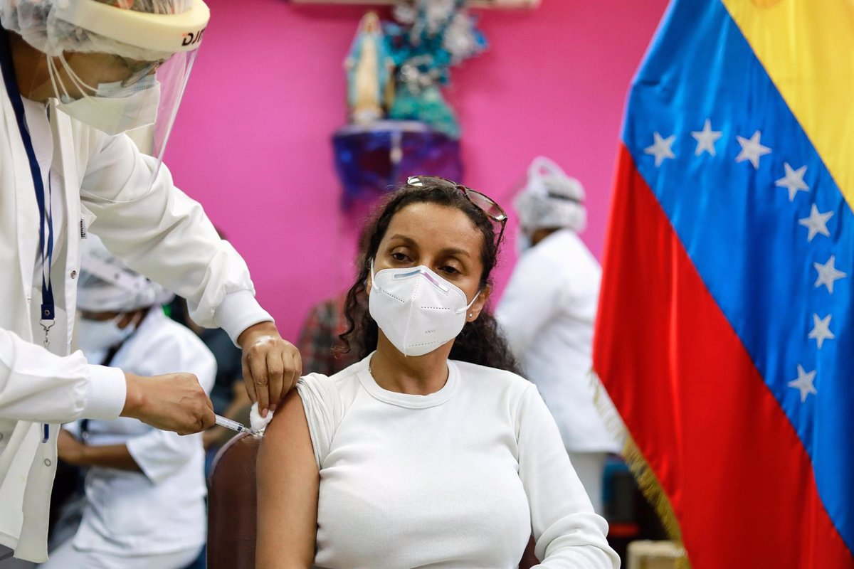Venezuela realizará plan de vacunación anticovid y refuerzo en enero de 2022