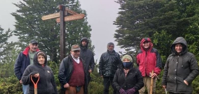 Alerta: Intentan desalojar a familia que descubrió al alerce vivo más antiguo existente en Chile