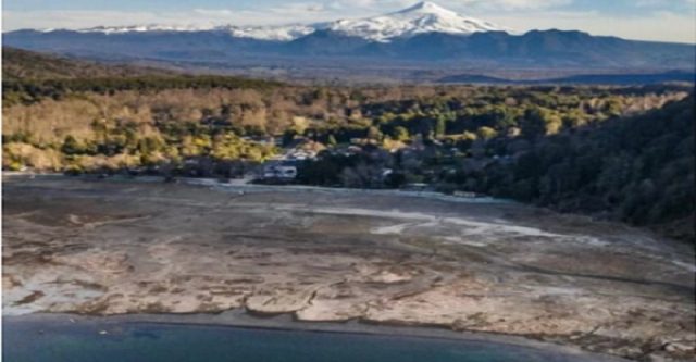 Denuncian que latifundistas estarían detrás de sequía del lago Caburgua en la Región de la Araucanía