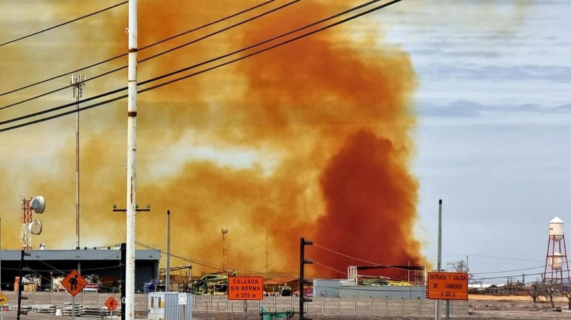 Iniciarán investigación contra empresa química Enaex por «nube naranja» en Calama