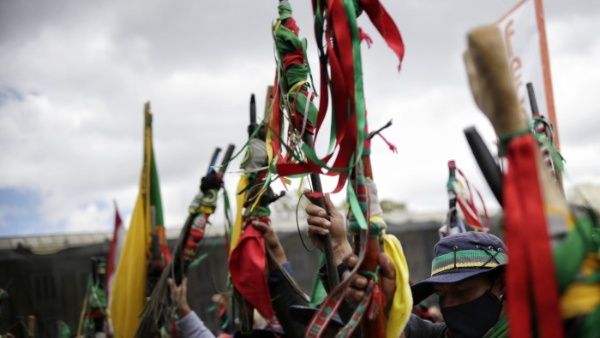 Gobierno de Iván Duque «no garantiza el derecho a la vida»: Minga indígena anuncian marcha hacia Cali, Colombia