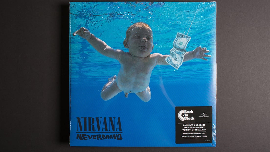 Tribunal de EE. UU. rechaza demanda de pornografía infantil presentada por «el bebé» de la portada del álbum «Nevermind» de Nirvana