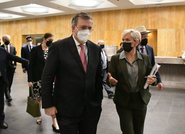 México tiene potencial para generar energía sustentable, afirma Granholm