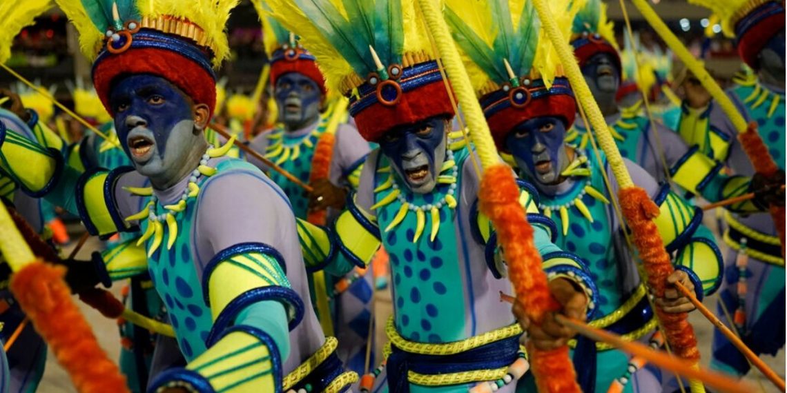 Desfiles de carnaval de Río de Janeiro y Sao Paulo fueron postergados para abril