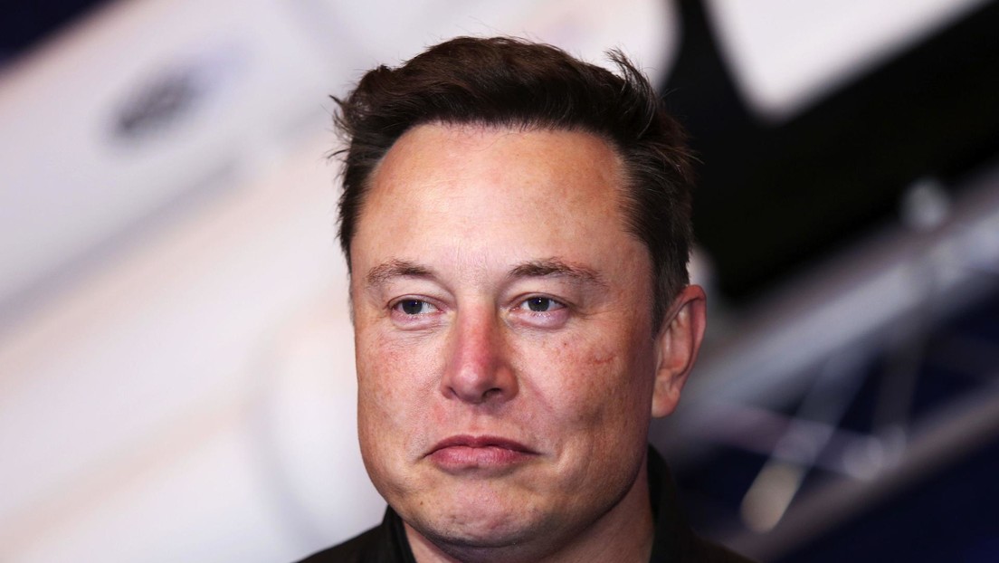 Elon Musk informa que su compañía de implantes cerebrales está próxima a realizar ensayos clínicos en humanos