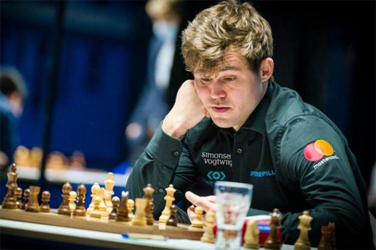 Magnus Carlsen intentará mantener la punta en torneo ajedrecístico Tata Steel