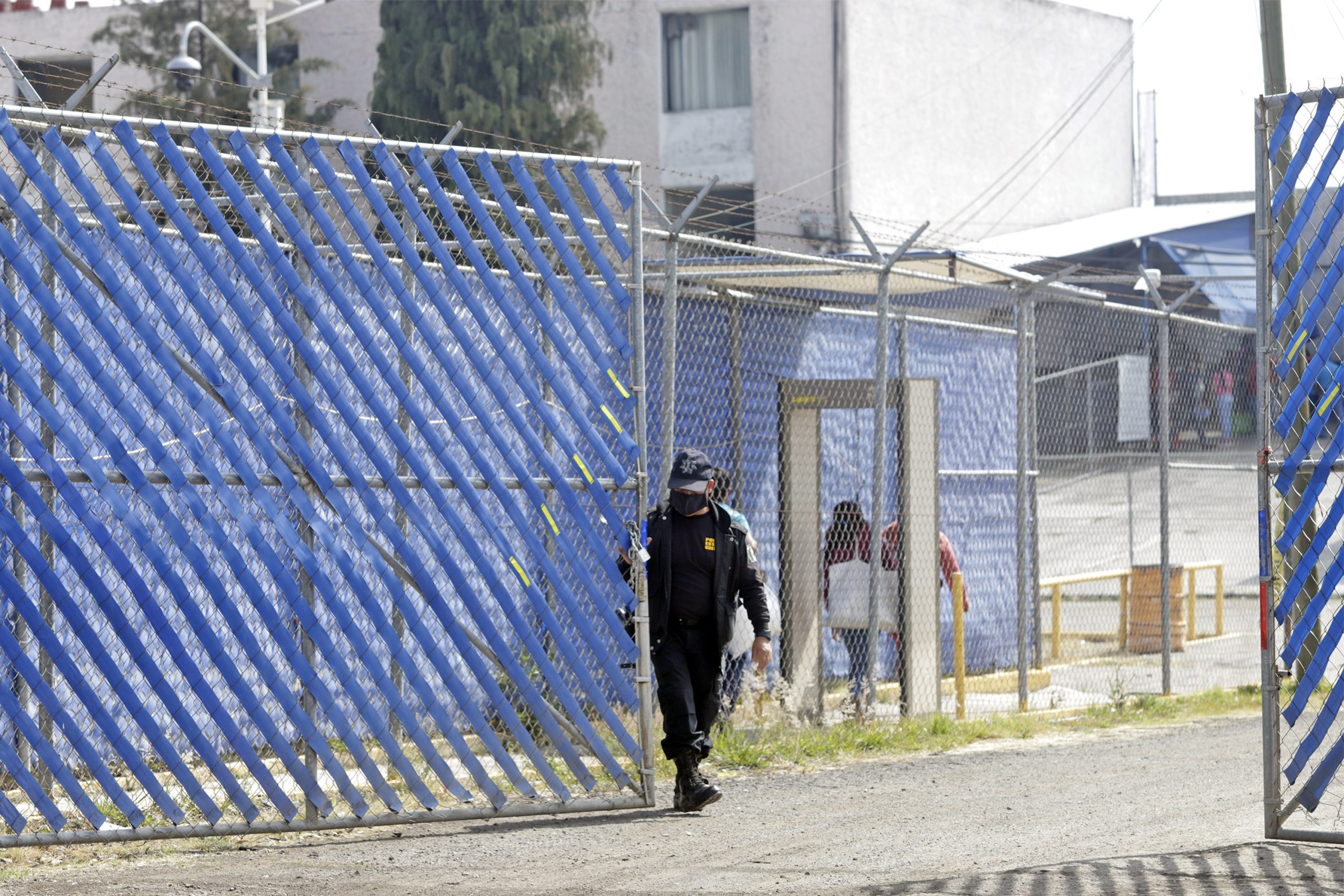 Fiscalía CDMX comienza indagación de bebé hallado en San Miguel: habría sido exhumado