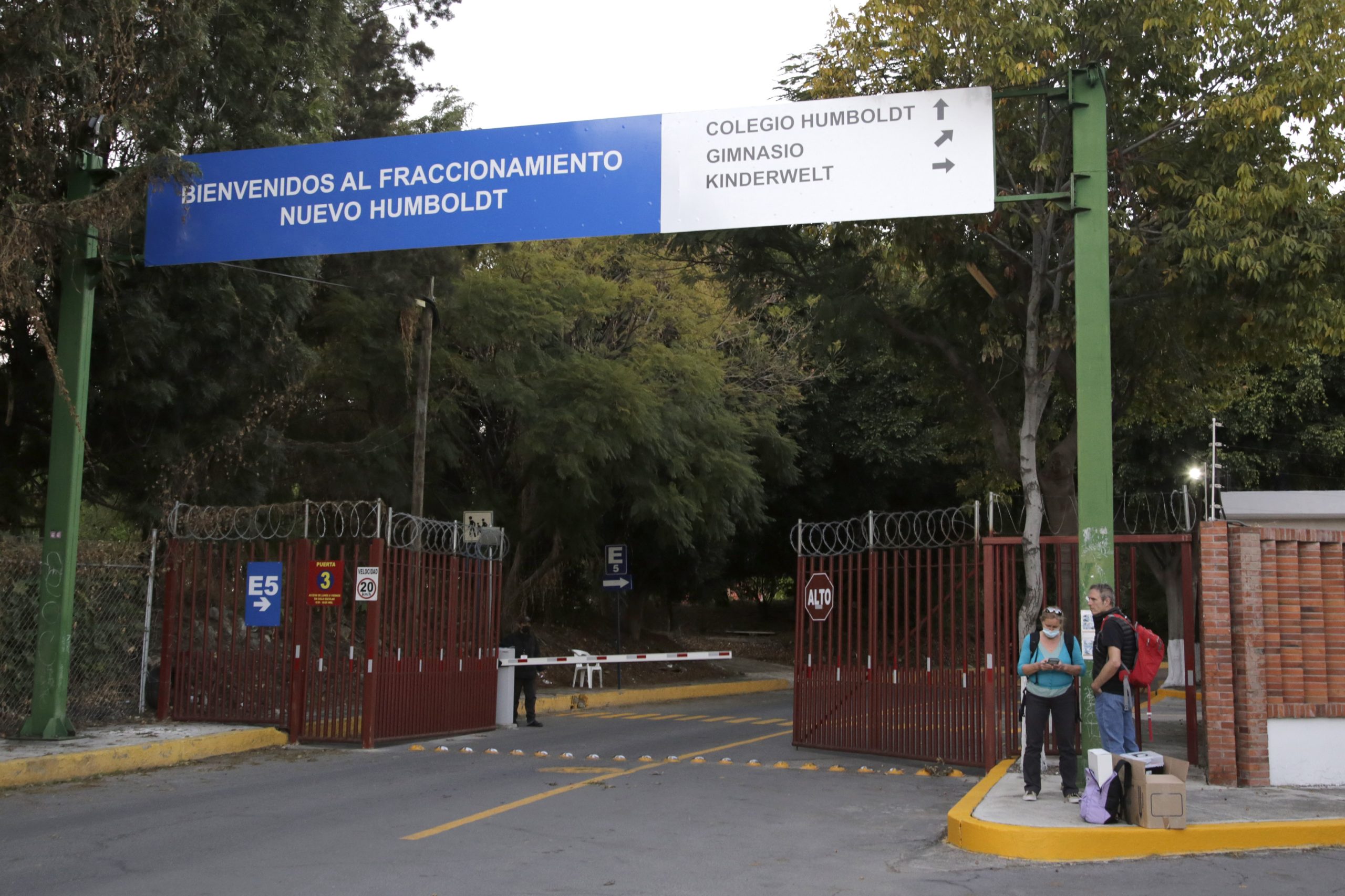 Tras conflicto legal, cierran Colegio Humboldt; clases sólo serán en línea