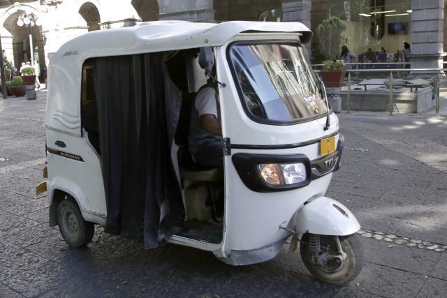 Infraestructura analizará permisos para mototaxis en zonas de difícil acceso