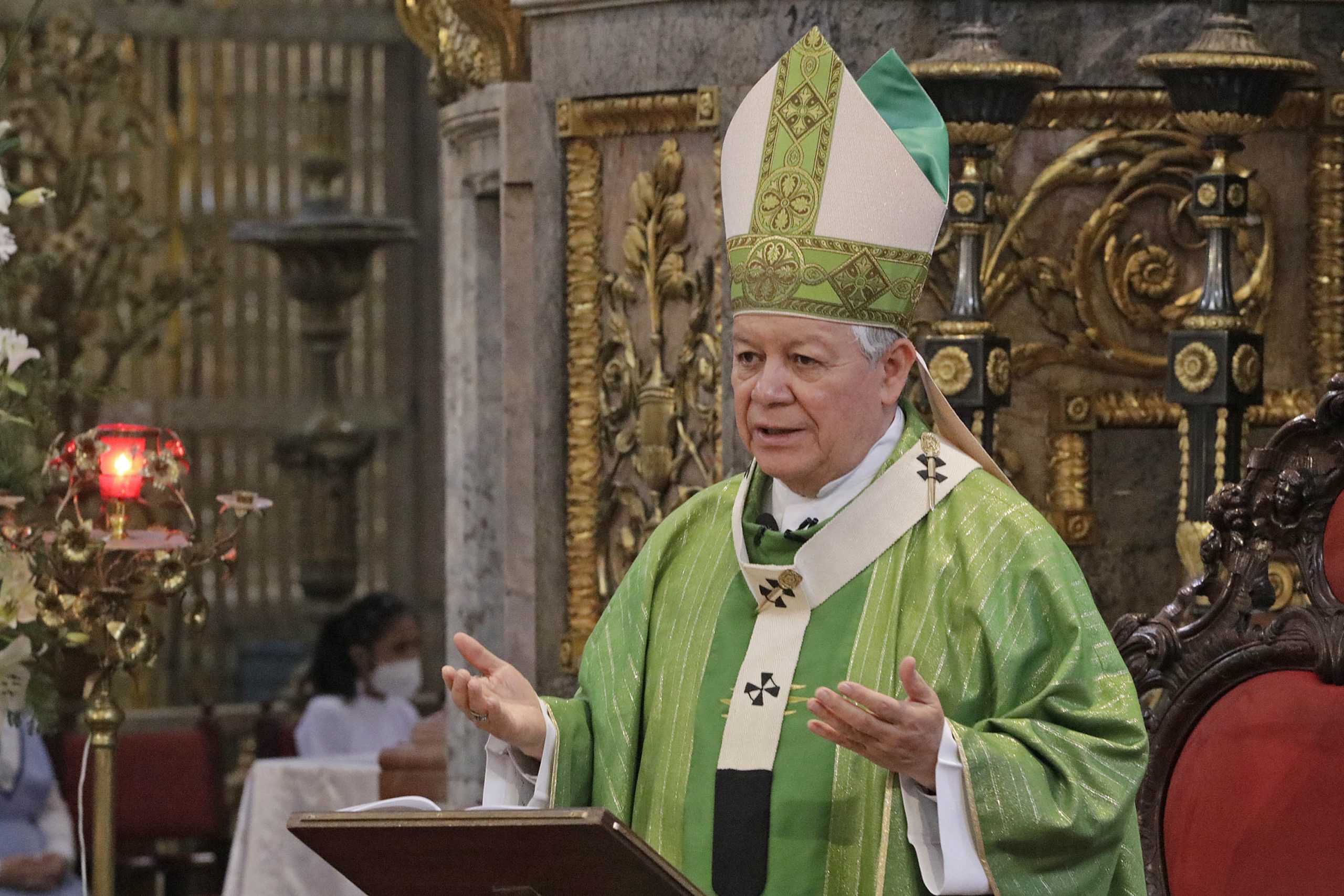 Califica arzobispo de Puebla como espantosa la cifra de contagios por covid-19