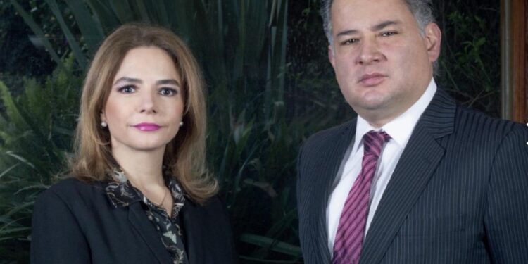 FGR abre carpeta de investigación contra Santiago Nieto y Carla Humphrey