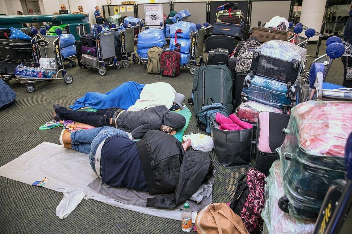 Denuncian trato discriminatorio hacia venezolanos en aeropuertos de varios países