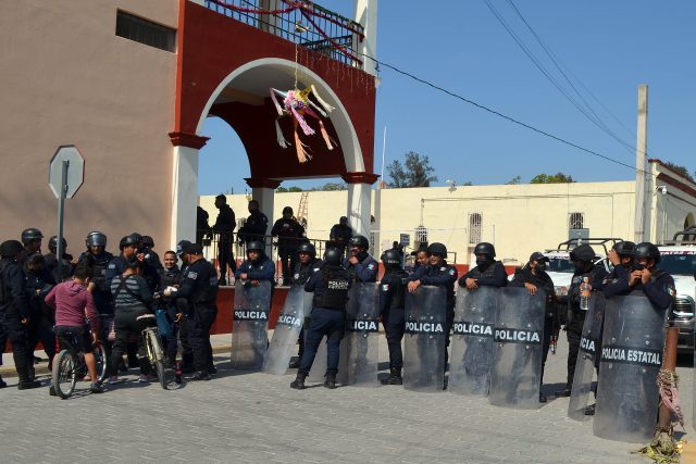 Protesta en Zinacatepec deja 8 heridos; piden intervención de la CNDH