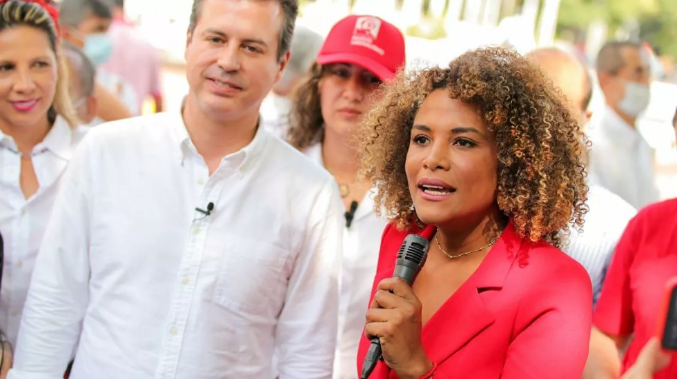 Candidata al Senado, Mábel Lara : «Los colombianos no quieren nada con los políticos»