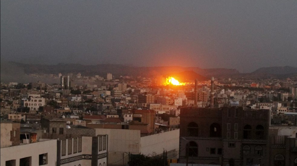 Coalición árabe anuncia ataque contra la capital de Yemen por ataques hutíes contra EAU